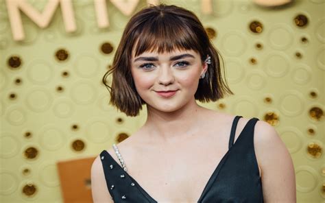 maisie williams boobs|Maisie Williams on Feeling 'Horrible' About Breast Binding for.